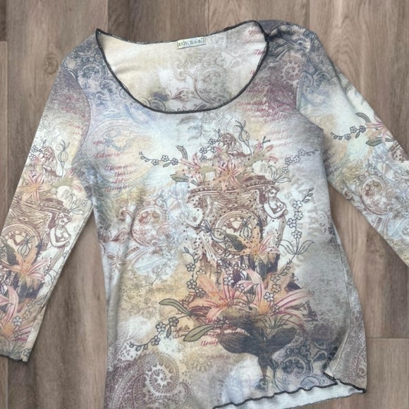 Vintage 2000s Women's 3/4 Sleeve Top - Dreamy Bling Birds & Florals Size S/M - Picture 2 of 7